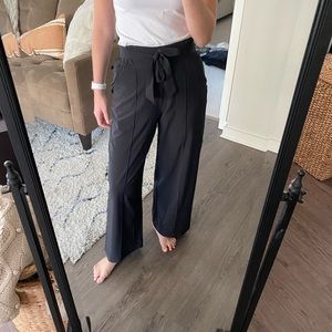 Lululemon Women’s Wide Leg Pant